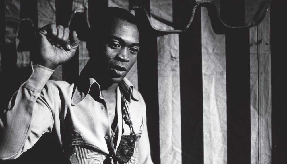 Picture: Fela Kuti, Parijs 1981. Photo: Anton Corbijn